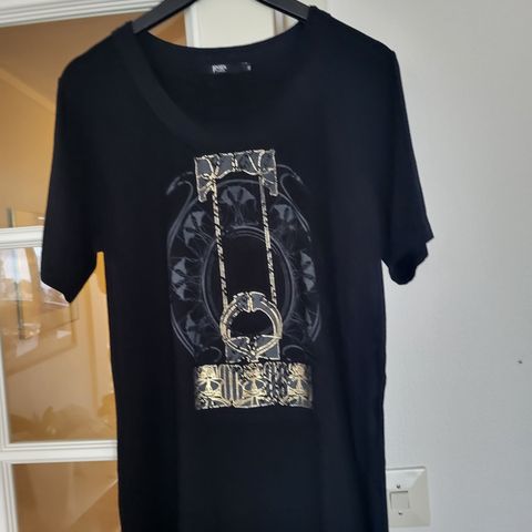 Tøff tshirt fra Jensen str xl.  Kr 290