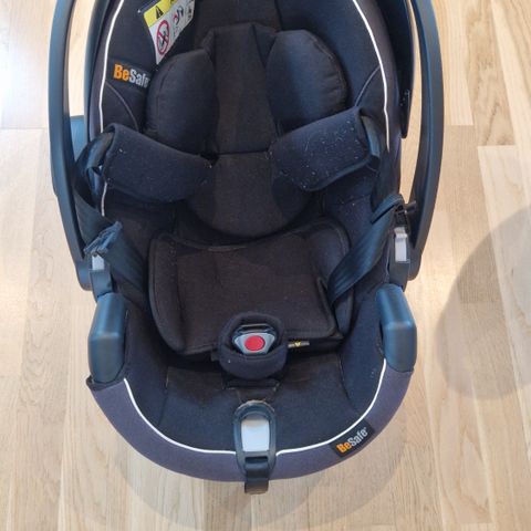 Besafe bilsete selges/ uten isofix base.