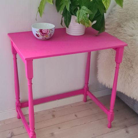 Lite rosa bord