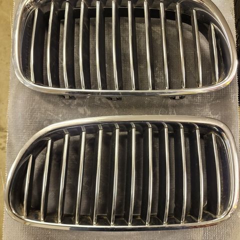 BMW 525 Grill