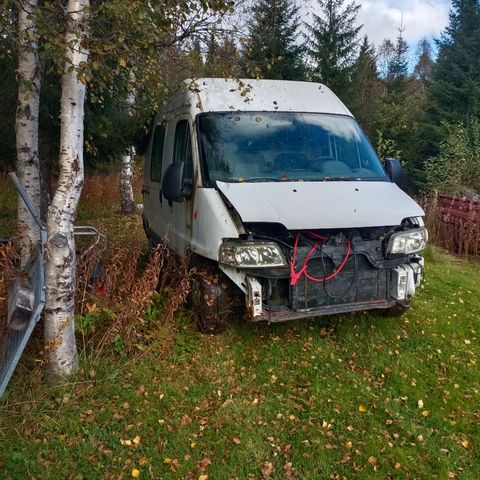 2005 Citroen Jumper/Peugeot boxer selges i deler. 2,8 HDI. 170 000 km.