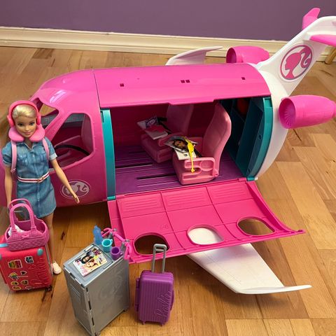 Barbie fly med utstyr og Barbie dukke