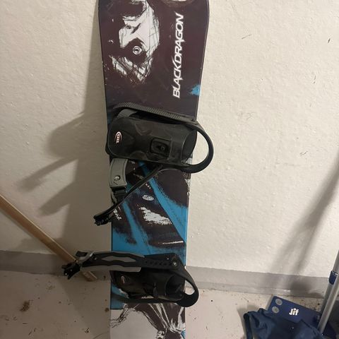 Snowboard BLACK dragon