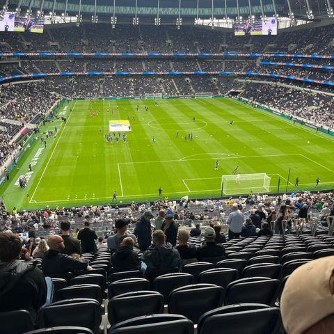 Tottenham vs Newcastle United (04.01.25) - 1882-billetter på South Stand