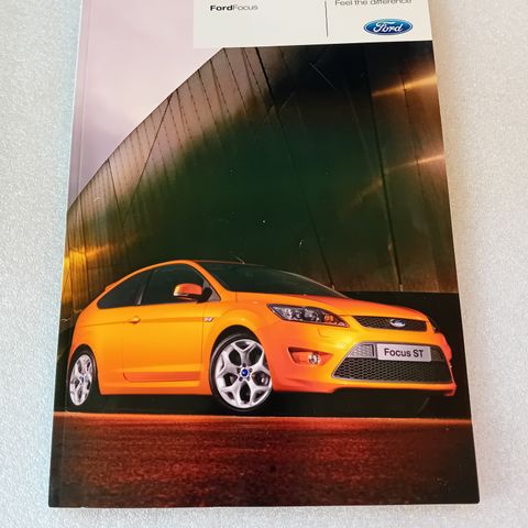 Ford Focus brosjyre (bla ST)