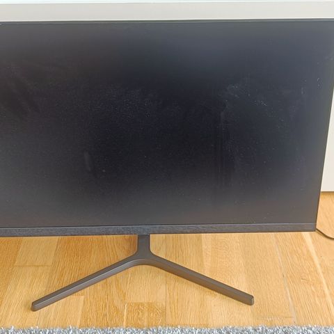 24" HDMI skjerm med bra bilde! Nesten ikke brukt!