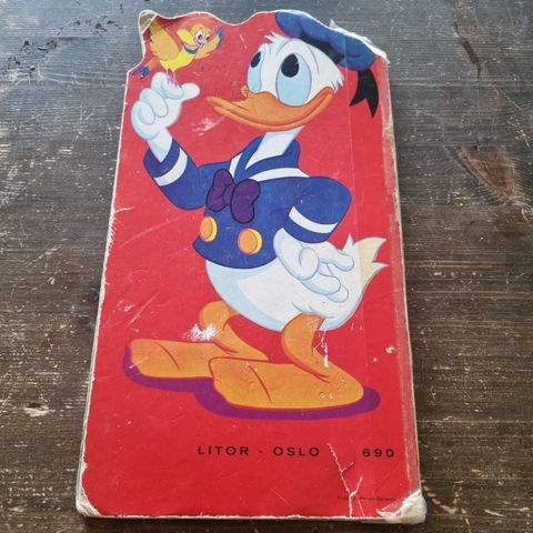 Vintage Donald Duck bok selges