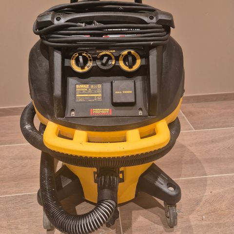 DEWALT støvsuger DWV902M