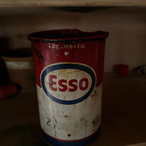 Gammel Esso boks