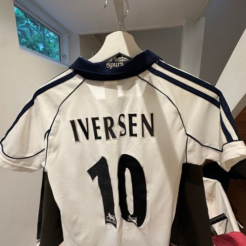 Vintage Tottenham drakt (2001) med Iversen 10 - Str ca 10 år