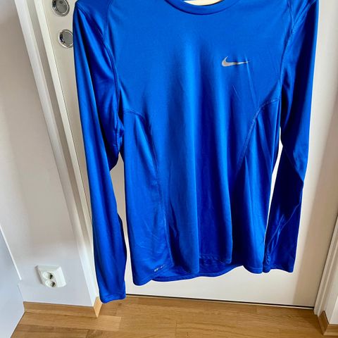 Nike dri-fit genser