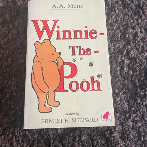 Milne: Winnie the Pooh – engelsk bok – fri frakt