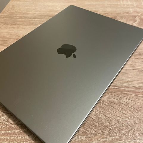 MacBook Pro 14” - M1 Pro - 16GB - 500GB