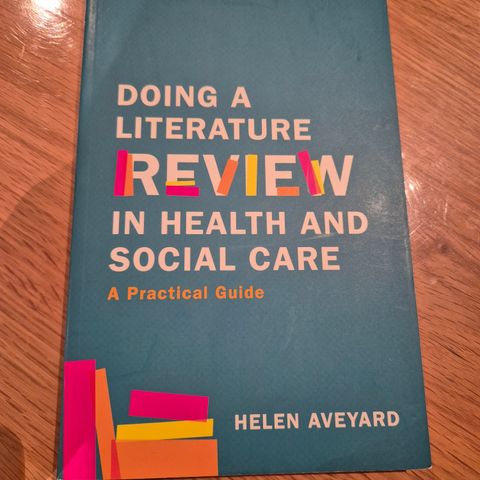 Bok: Doing a literature review in health and social care - a practical guide