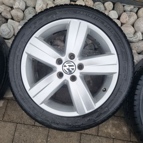 17" Originale VW felger med sommerdekk