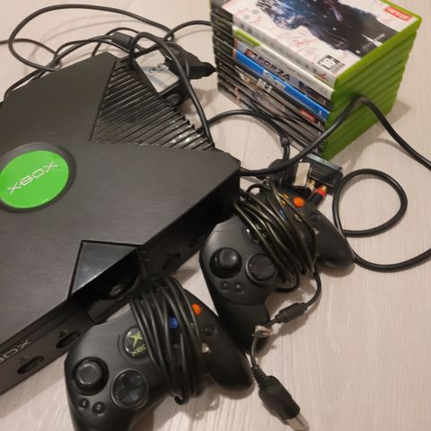 Original XBOX 1 m/to kontroller & 9 spill