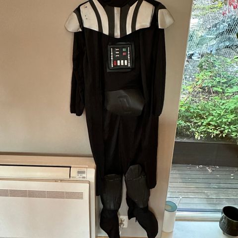 Darth Vader kostyme 8-10 år