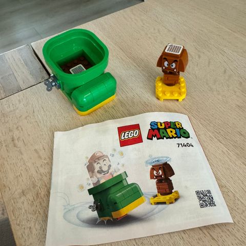 LEGO Super Mario 71404 Ekstrabanesettet Goombas sko