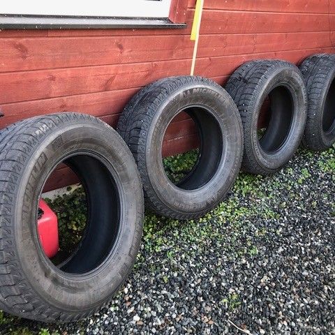 Michelin Vinterdekk 265/65 R17