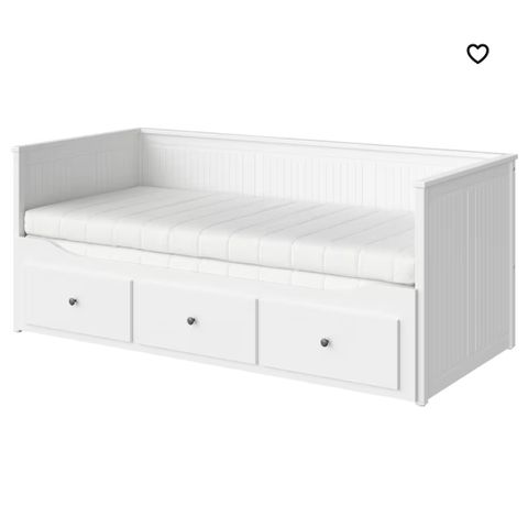 Hemnes seng frå IKEA