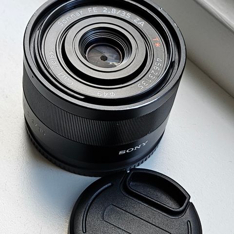 Sony Zeiss 35mm f2.8 ZA