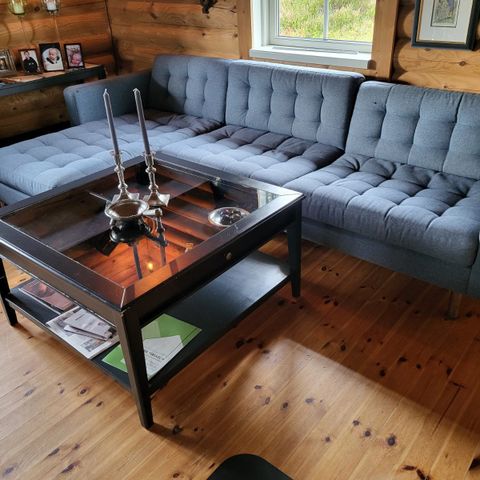 RESERVERT - Sofa med sjeselong gis bort - hentes i Hemnes, Aurskog