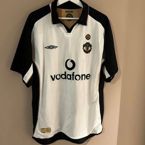 Manchester United 2001/2002- 100 års dobbeldrakt- strl L