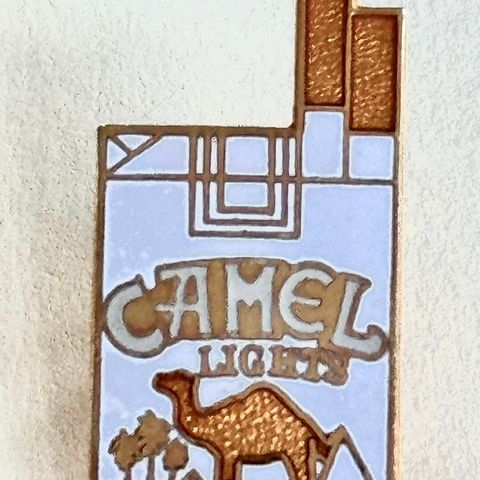 Camel lights -50 kr + porto/boblekonvolutt kr 29