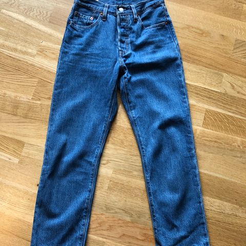 Levis 501 cropped Blå W24 L26 (Dame)