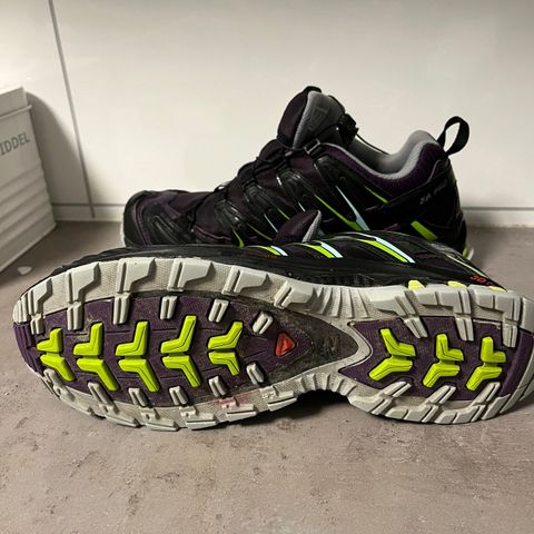 Salomon Goretex sko str 40.5