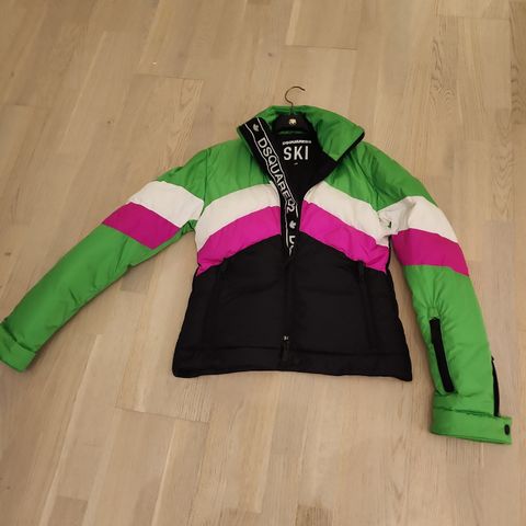 Flott Dsquared 2 ski jakke