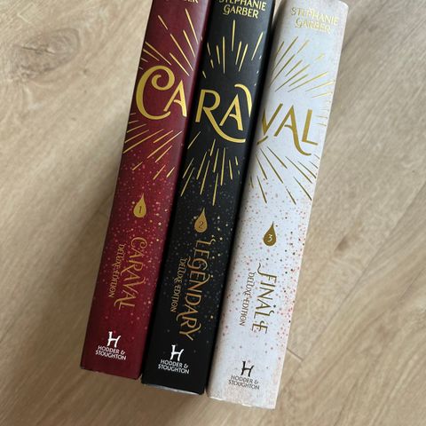 Caraval Fairyloot special edition