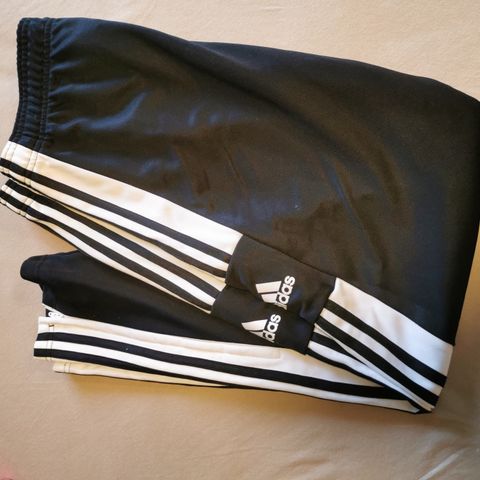 Adidas original L