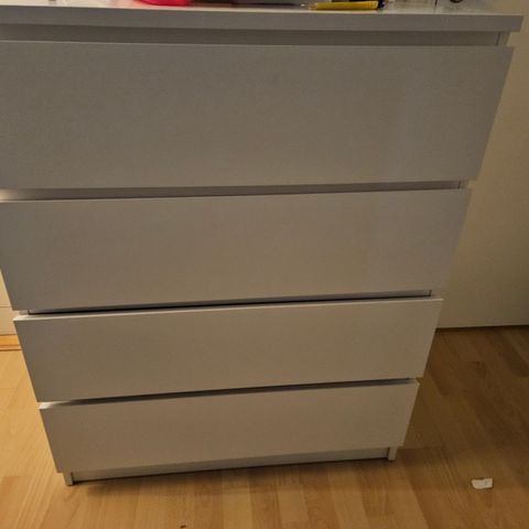 Malm kommode fra Ikea