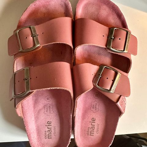 Birkenstock aktige rosa sko fra skjøna Mari, ekte skinn