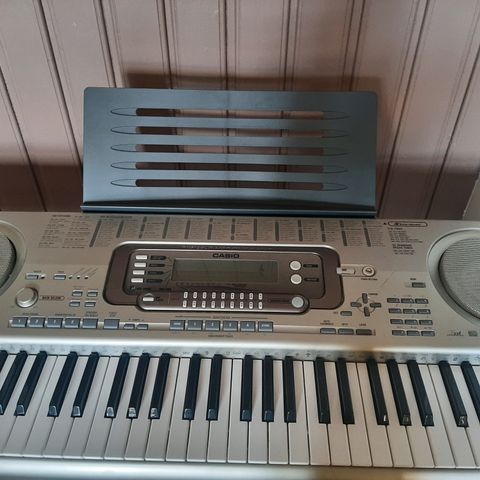 Casio WK-3700