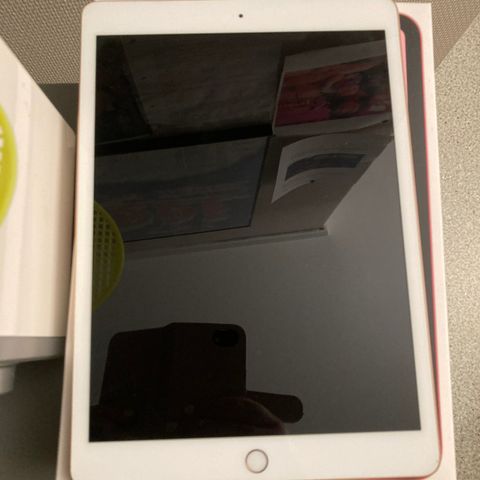 iPad 7 selges med deksel