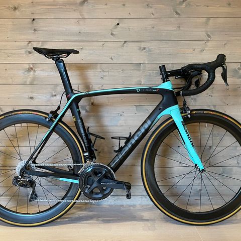 Bianchi Oltre xr3 Ultegra Di2