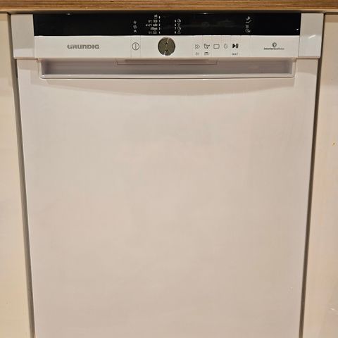 Grundig GNU 4E826