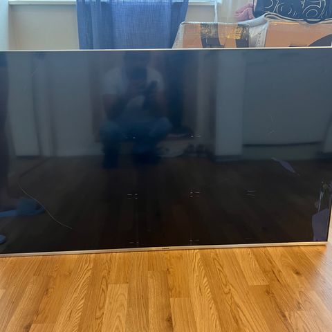 Smart tv -broken lcd(not working)