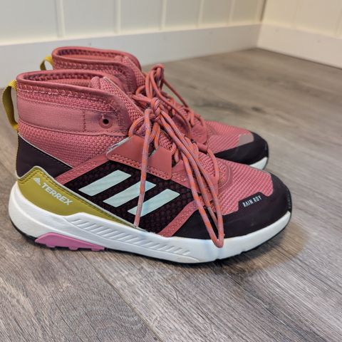 Adidas Terrex str 32