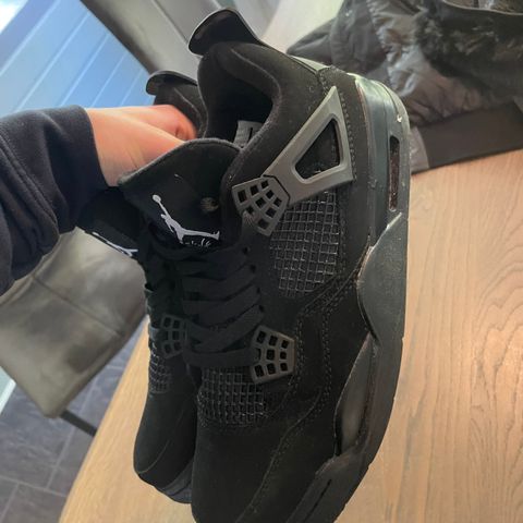 Jordan 4 Black Cat