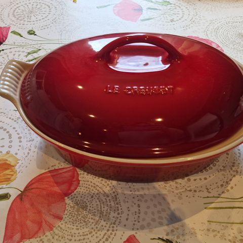 Le creuset ildfast form med lokk