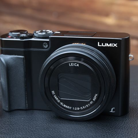 Panasonic LUMIX DMC-TZ100 Digitalkamera