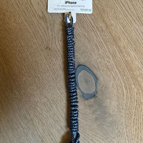 Ladekabel 2 meter «tow rope» IPhone uåpnet