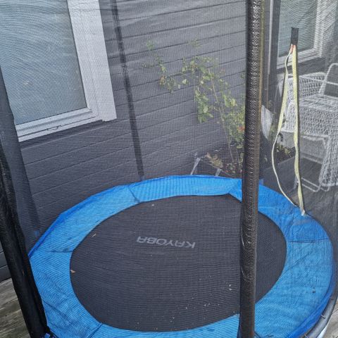 Trampoline ca 2m diameter selges