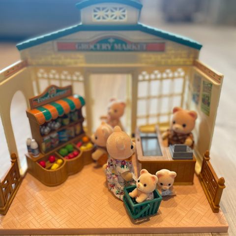 Sylvanian Family Grocery Market