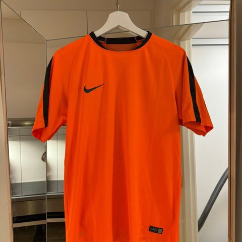 Nike hypervenom t skjorte strl M