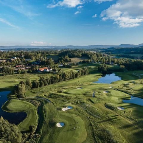 Aksje Haga golfklubb