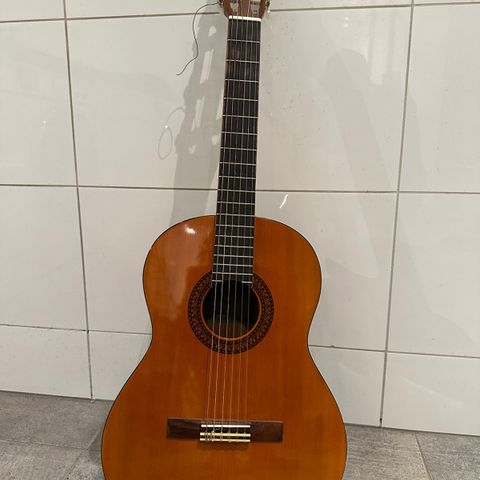 Yamaha CS45 gitar i 3/4 størrelse for barn/ungdom